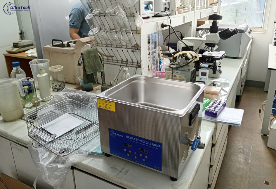 rua-dung-cu-phong-thi-nghiem