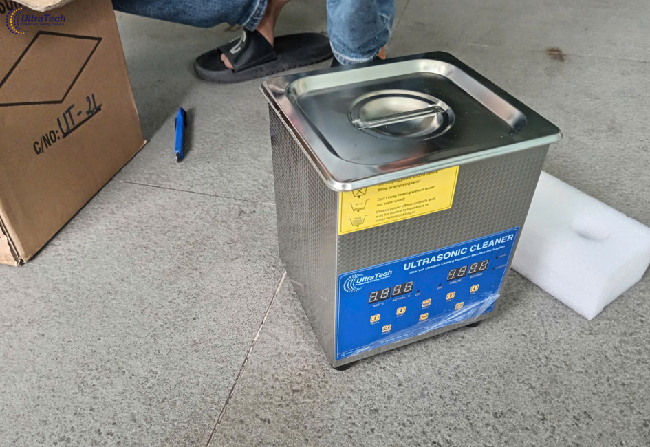 rua-linh-kien-gi-set-lau-ngay-bang-be-rua-sieu-am