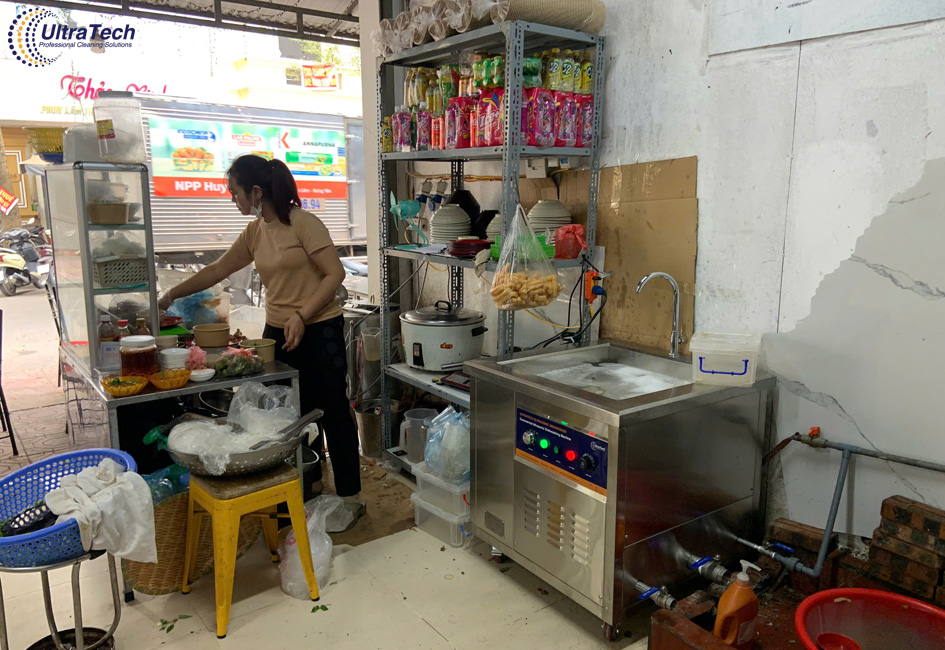 be-rua-bat-sieu-am-rua-bat-nha-hang