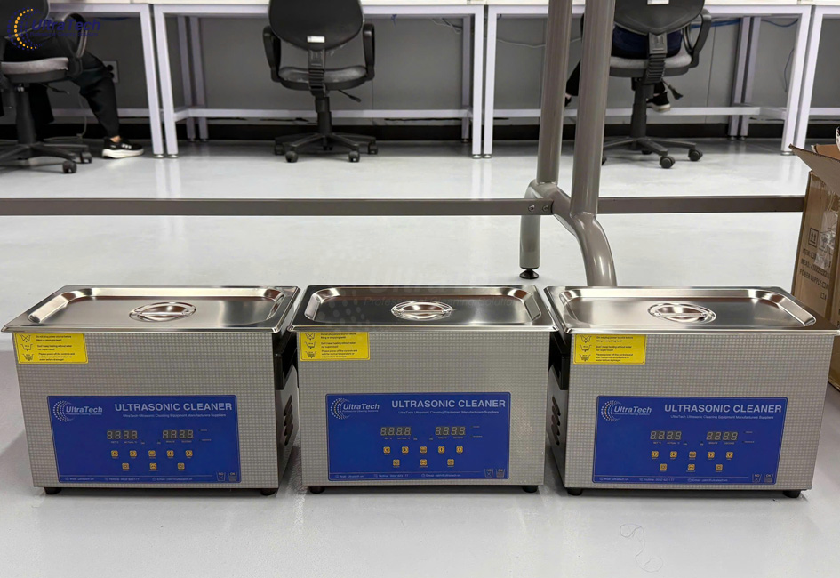 rua-linh-kien-dung-cu-y-te-khi-san-xuat-xong